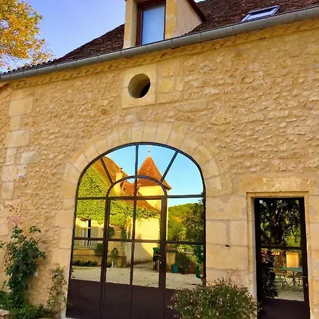 Du Manoir Le Roc בית נופש