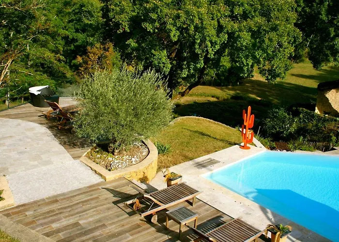 度假居 Du Manoir Le Roc Couze-et-Saint-Front