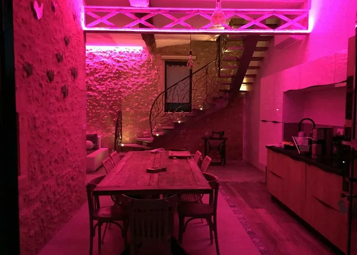 Du Manoir Le Roc Nyaraló Couze-et-Saint-Front