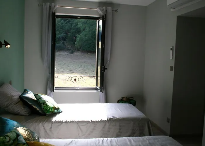 Du Manoir Le Roc Nyaraló Couze-et-Saint-Front